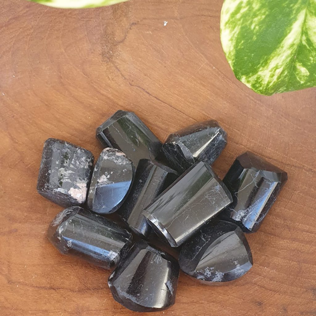 black tourmaline tumbles whole sale